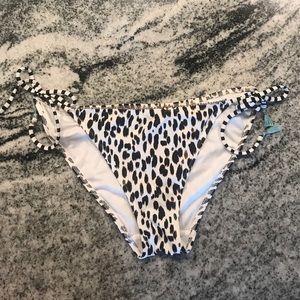 Victoria Secret Leopard Bikini Bottoms Medium